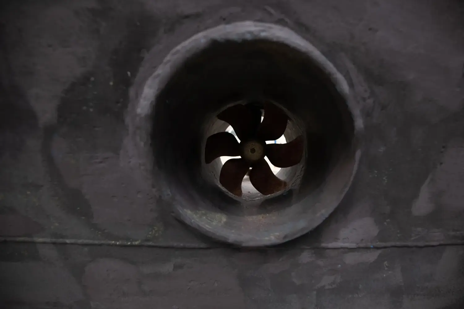 Welded bow thruster tube